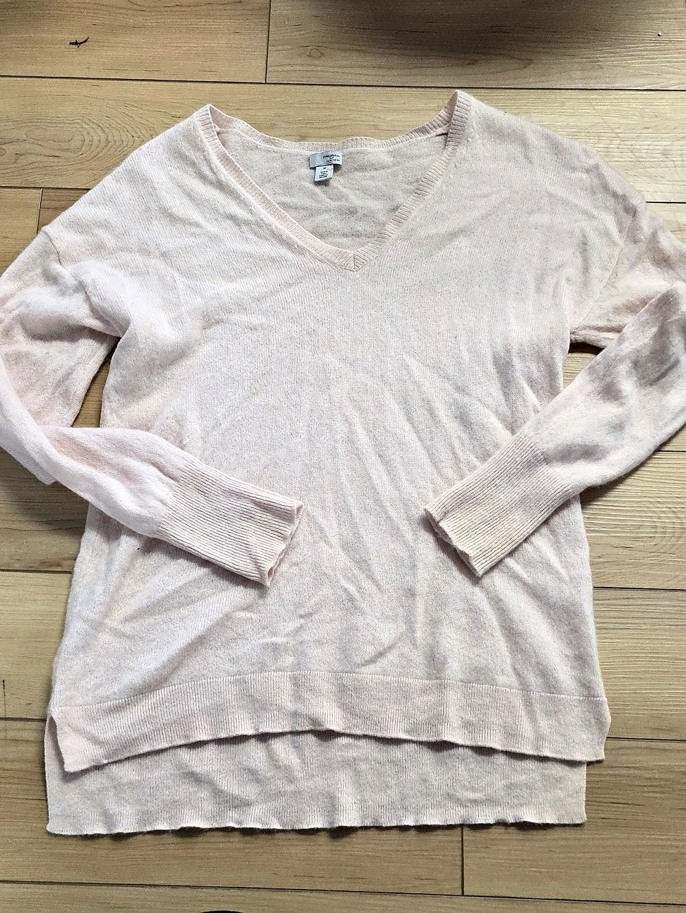 Halogen Cashmere V-Neck Pink Size Medium Like New